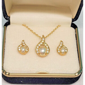 Bijoux ROMAN Tear Drop Faux Pearl Pendant Necklace Earrings Gold-tone rhinestone